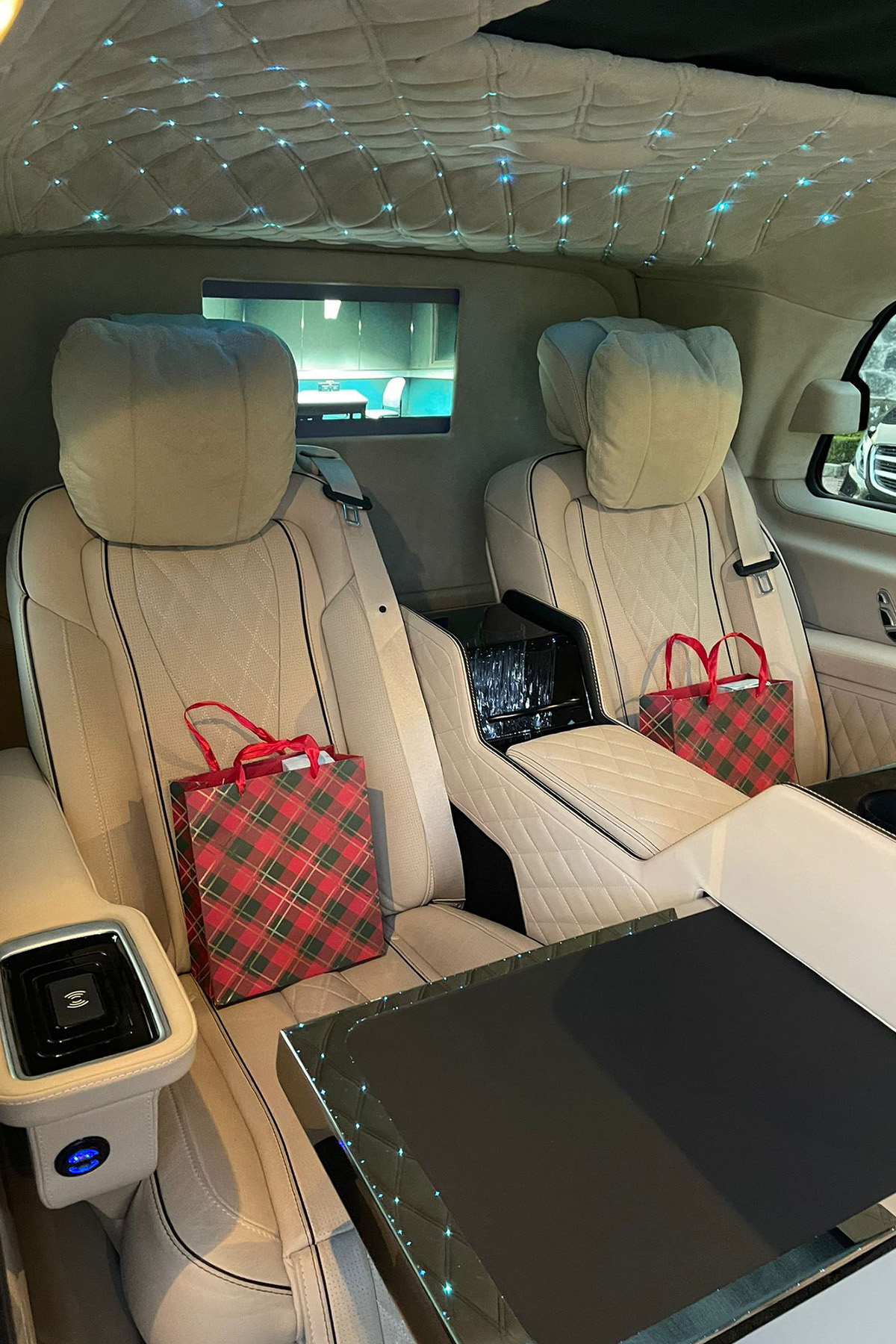 Luxury Interior with Gifts - Luxe Scot
